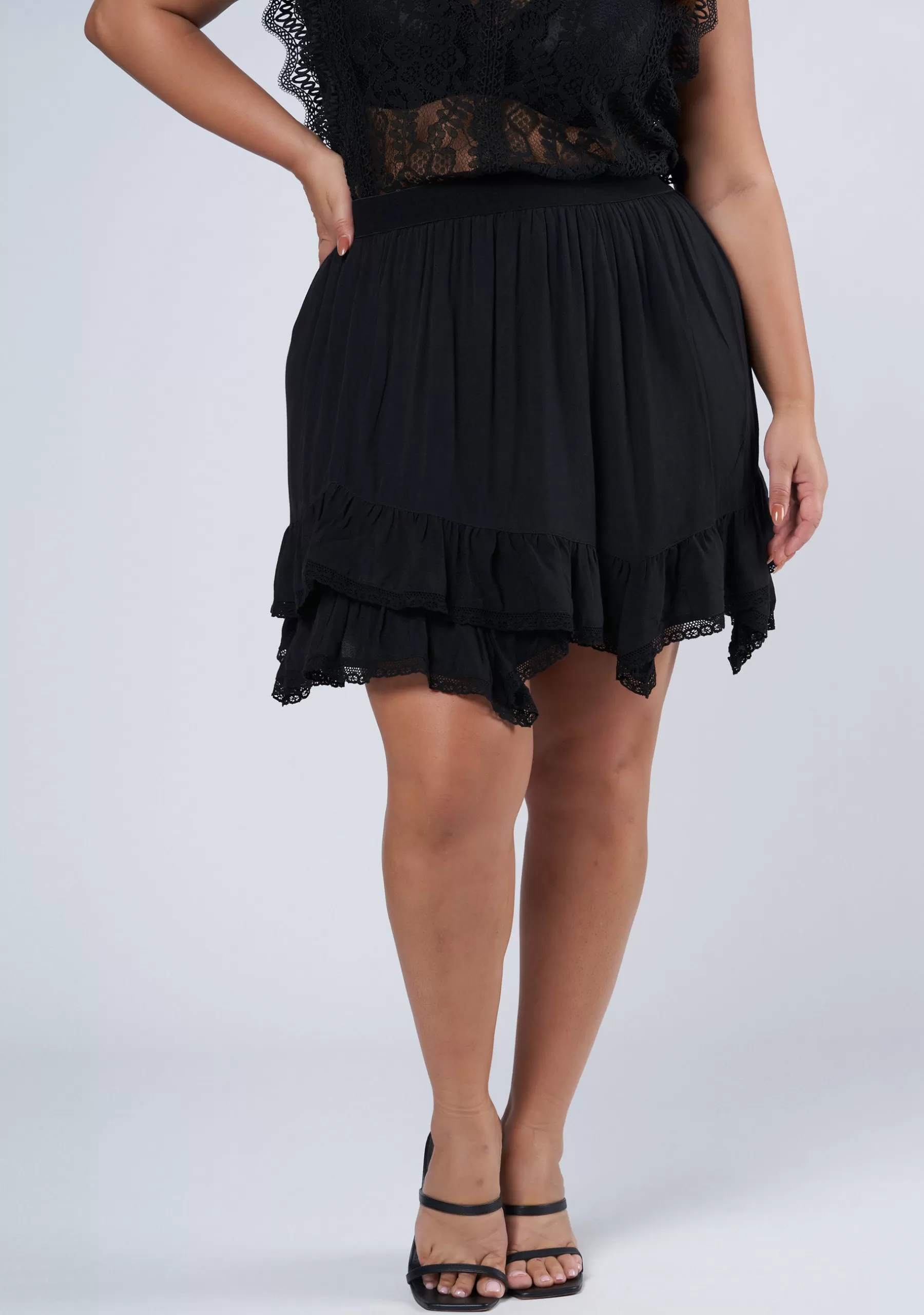 Curve Project Mini Skirts>Pretty In Black Mini Skirt